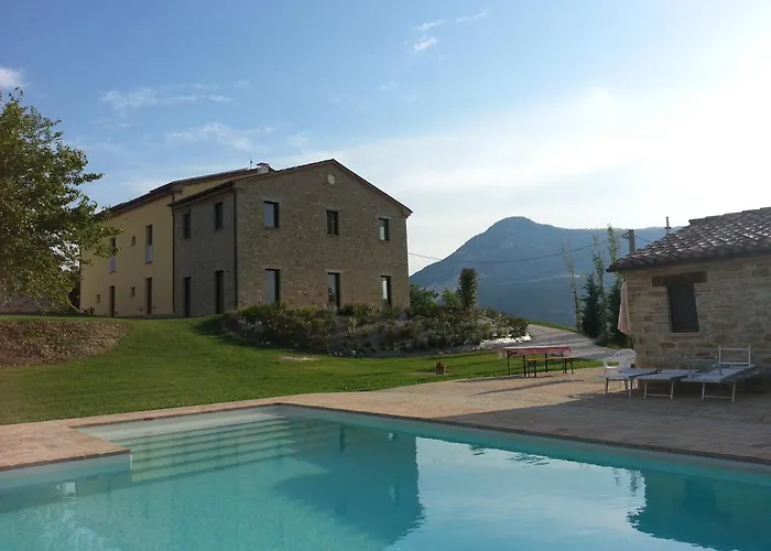 Amico Country House