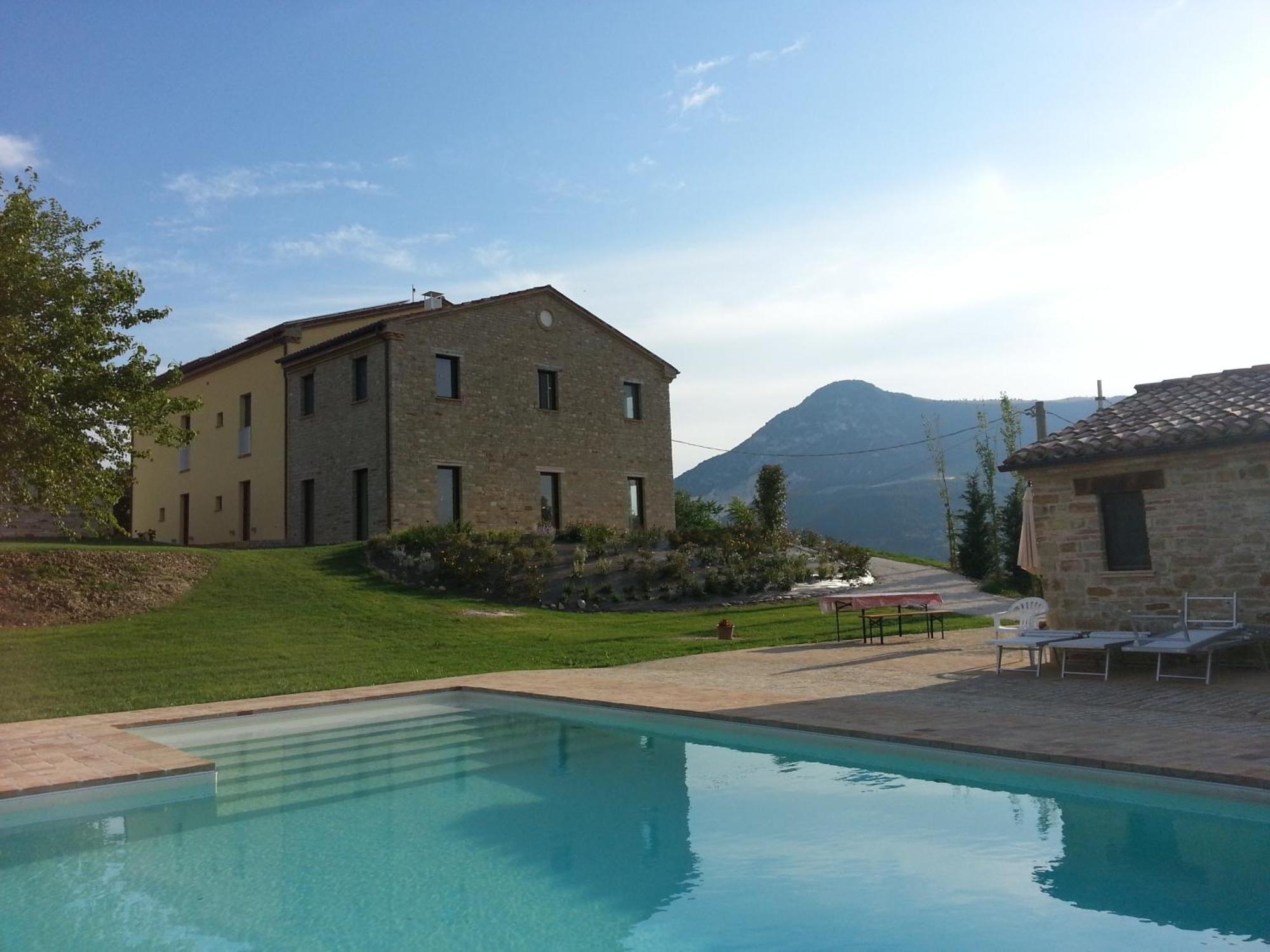 Amico Bed & Breakfast Serra San Quirico